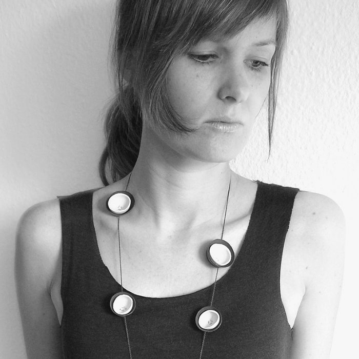 Leslie Maja Poetz Schmuckdesignerin
